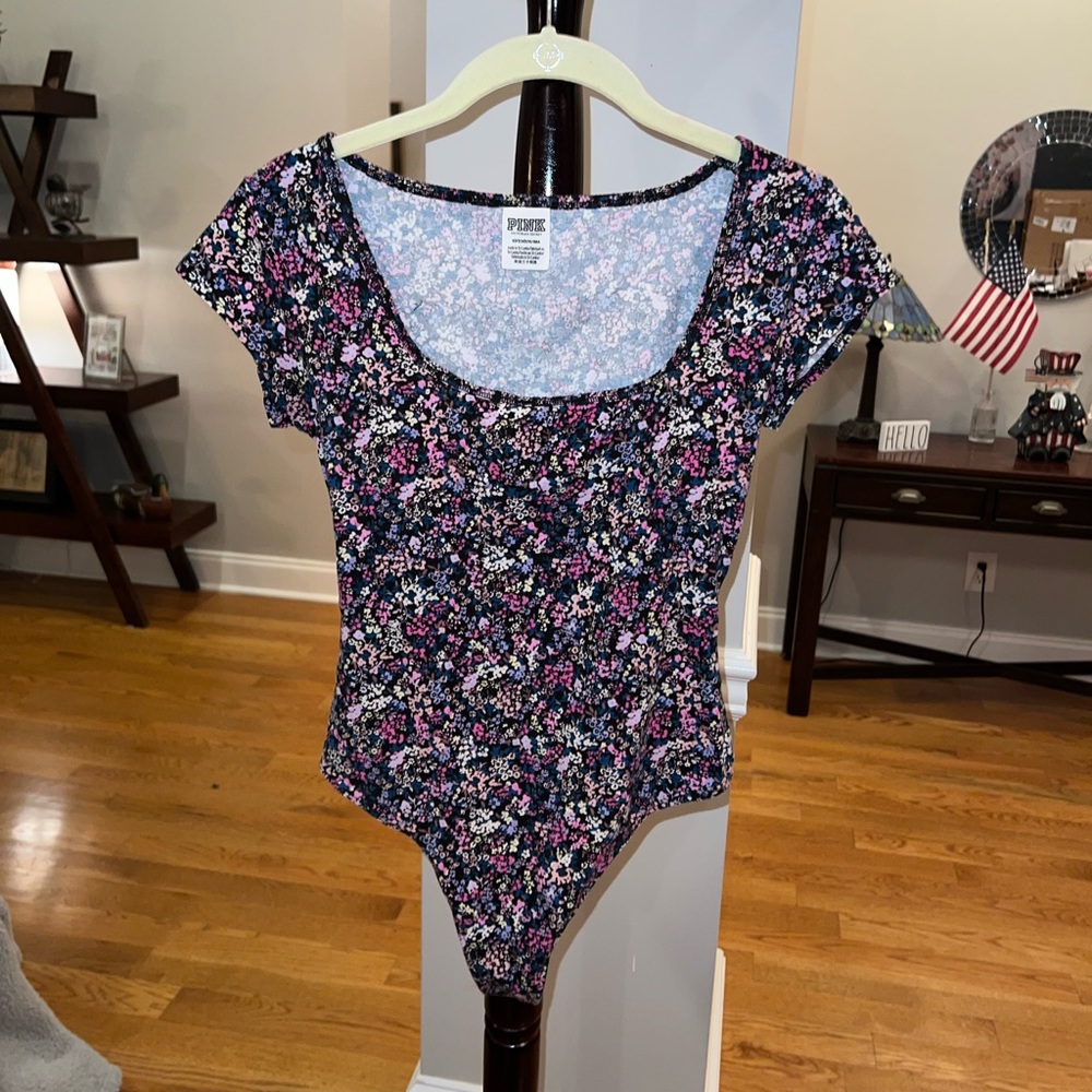 Victoria’s Secret PINK Scoop Neck Floral Bodysuit
